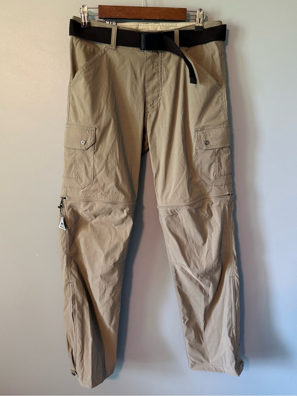 Kuhl Renegade Convertible Stealth Pants full seat and thigh wide